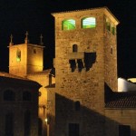 caceres-noche